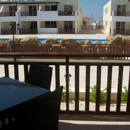 Daire C5 Vanessa Poolside Peyia